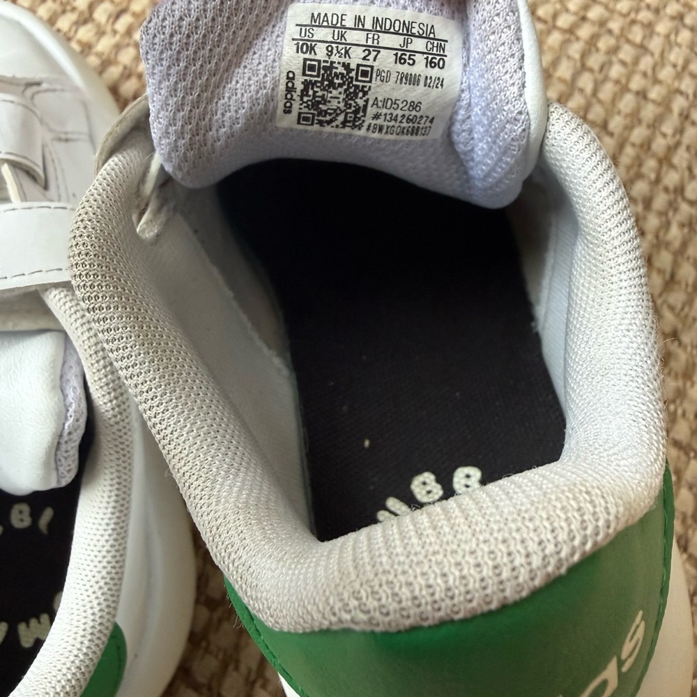 Boys Adidas 10 Advantage Sneaker Tennis Shoe - Picture 5 of 11